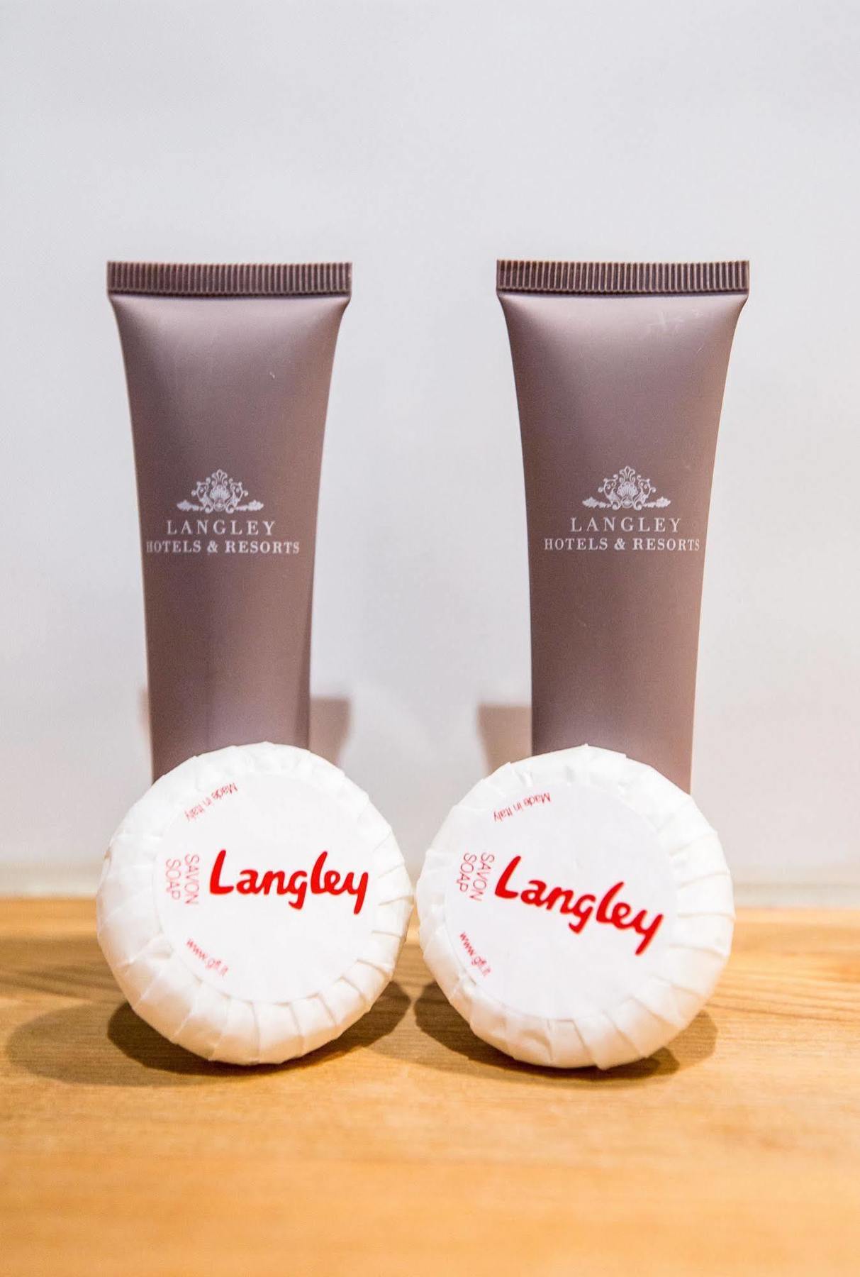 Langley Hotel Victors Val-dʼIsère エクステリア 写真