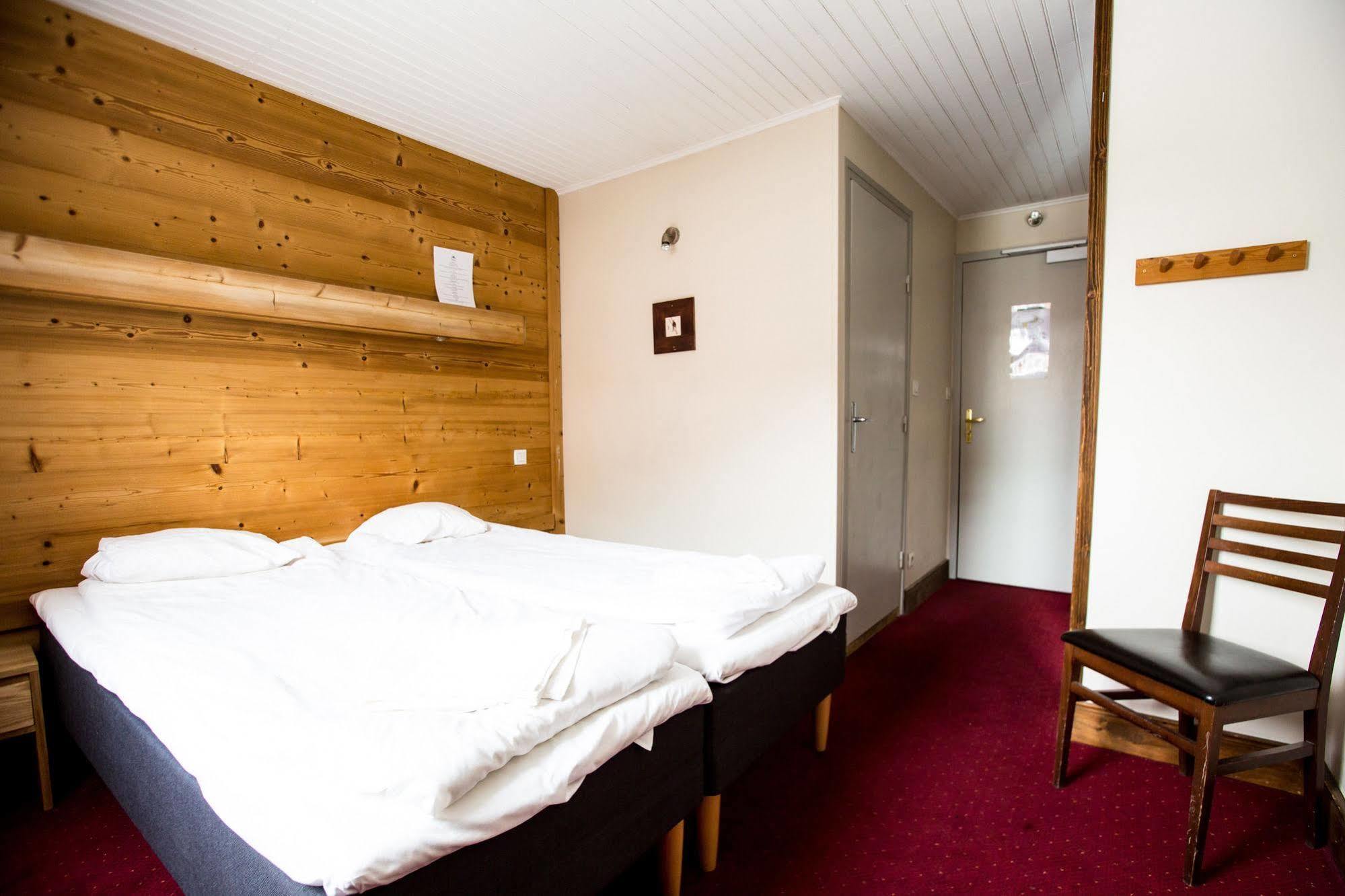 Langley Hotel Victors Val-dʼIsère エクステリア 写真